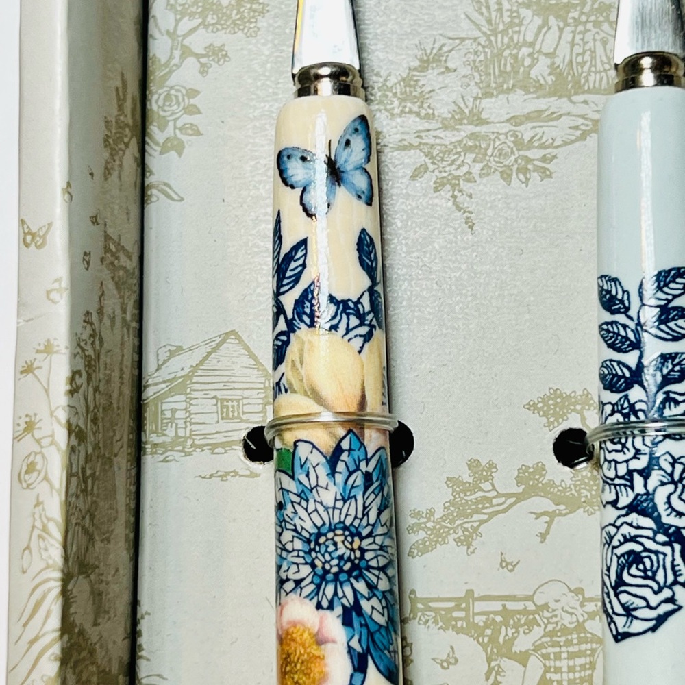 4 Dolly Parton Ceramic Handle Appetizer Forks Blue Flowers Gingham Butterfly - Picture 8 of 8
